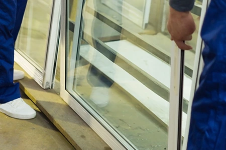 Commercial Glass Repair Technician in Key West, FL
